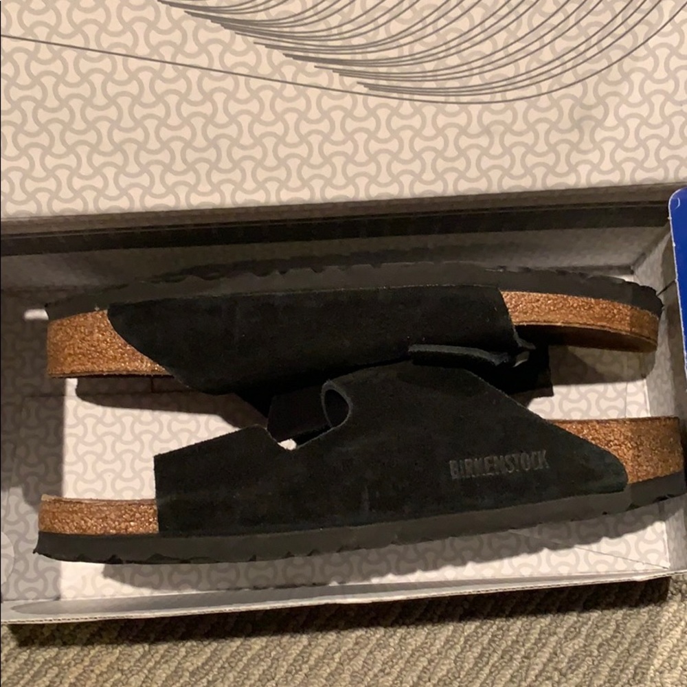 LIKE NEW Birkenstock arizona black suede size 40